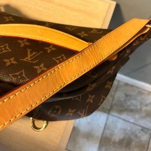 Great condition louis bag authentic comes with box and dust bag and receipt